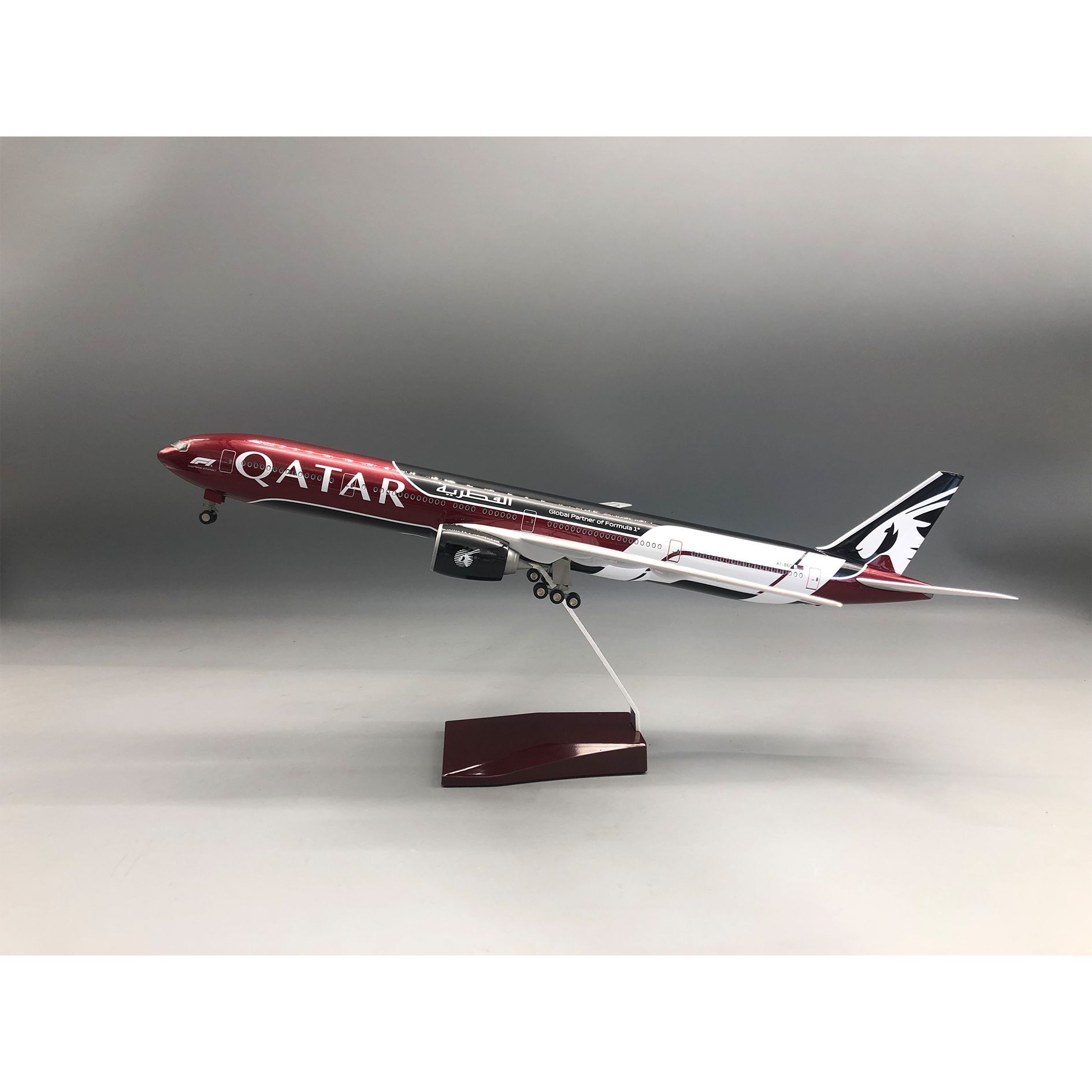 Home Decor Qatar - B777-300 Katar Model Uçak için döküm